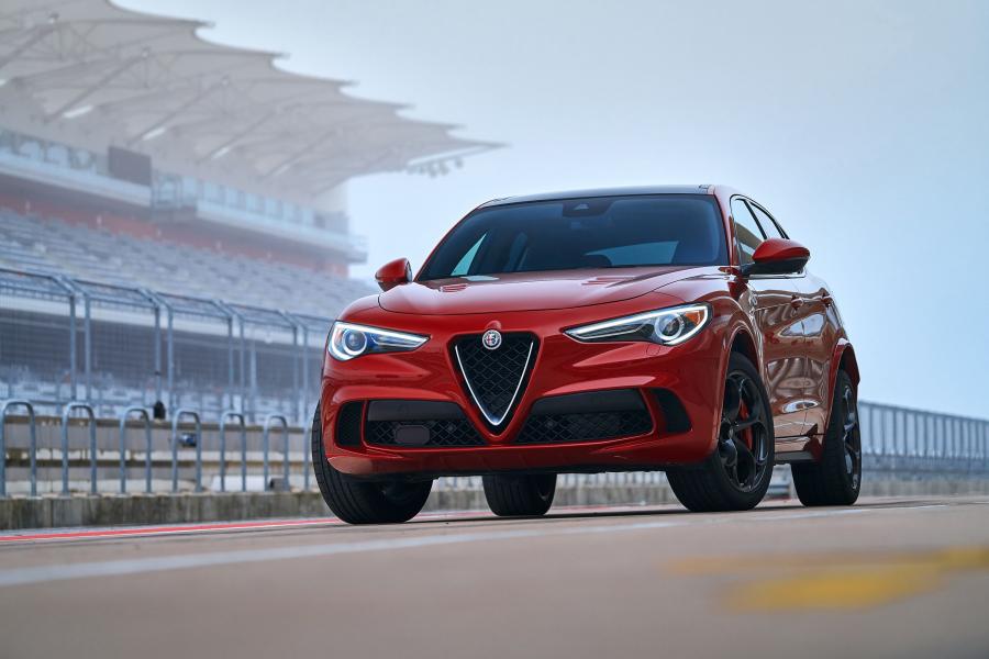  Alfa Romeo Stelvio Quadrifoglio (949) 2018 года  (NA) (фото 15 из 40)
